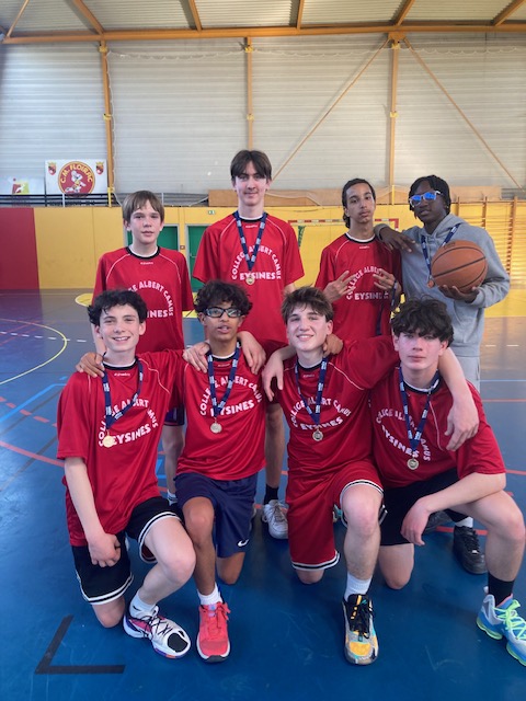 Minimes Garcons (2) Minimes Garcons (2)